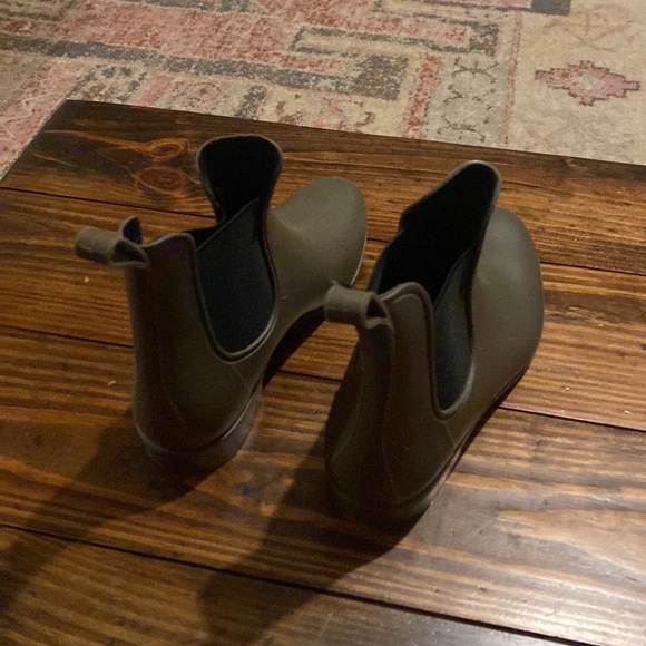 Ankle Rain Boots - Picture 2 of 3
